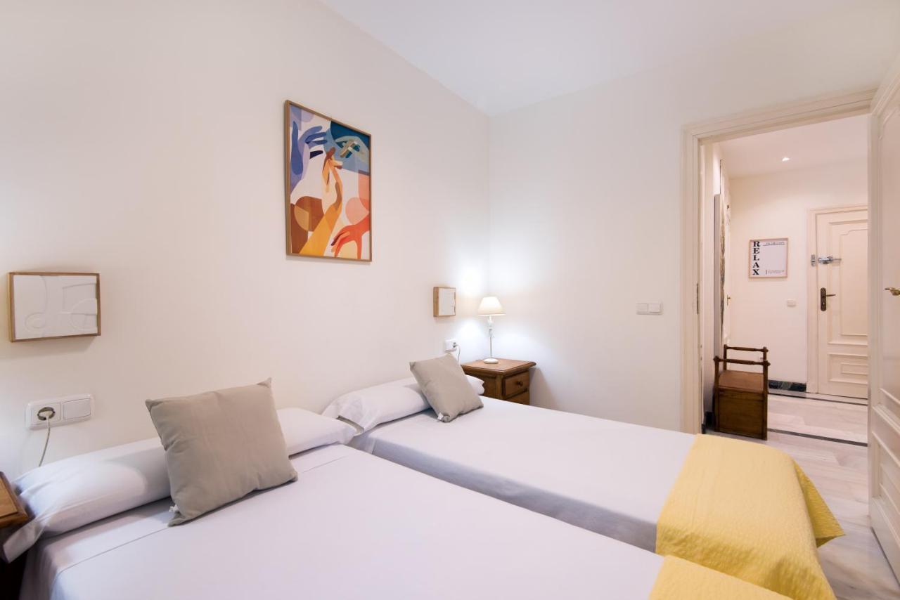 Rentandhomes Beachfront Marbella Center エクステリア 写真