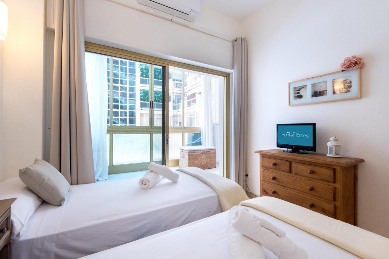 Rentandhomes Beachfront Marbella Center エクステリア 写真