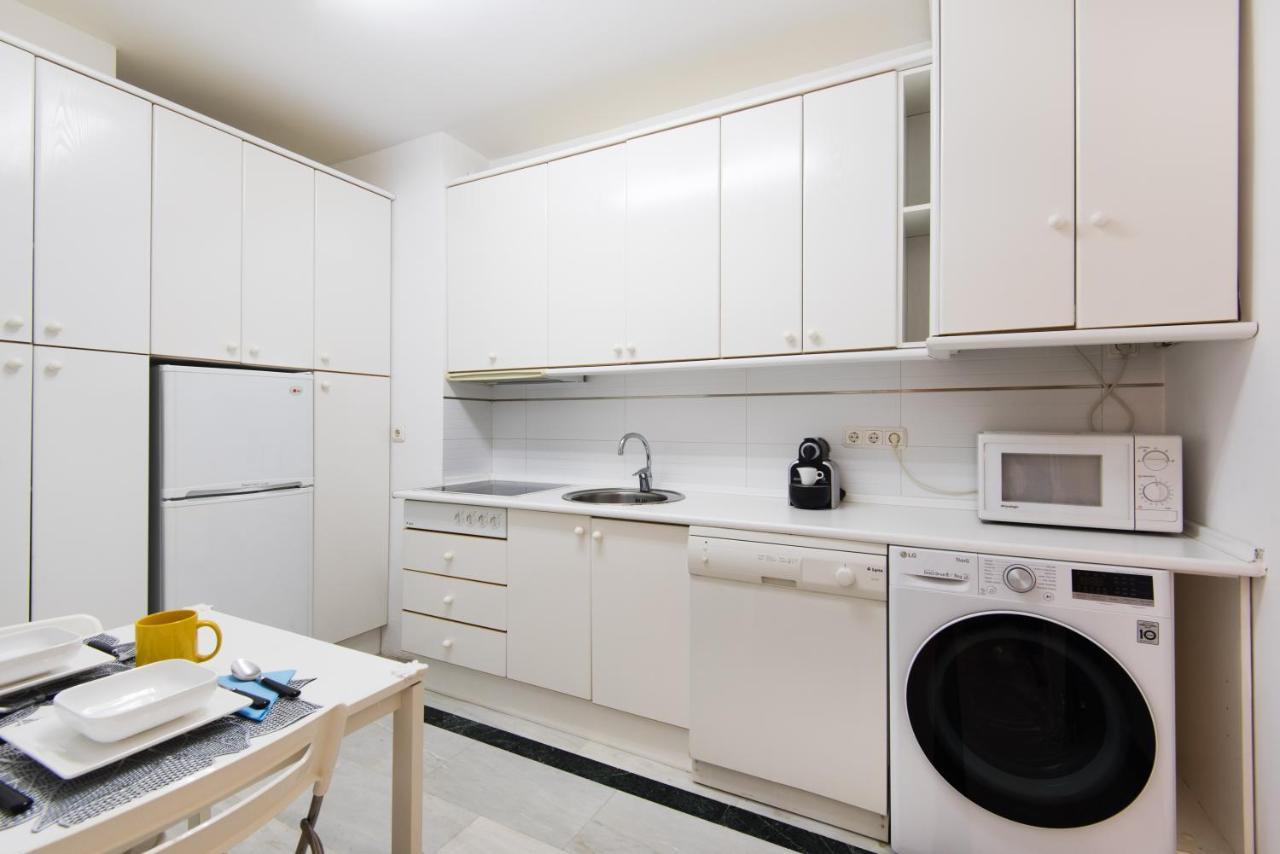 Rentandhomes Beachfront Marbella Center エクステリア 写真