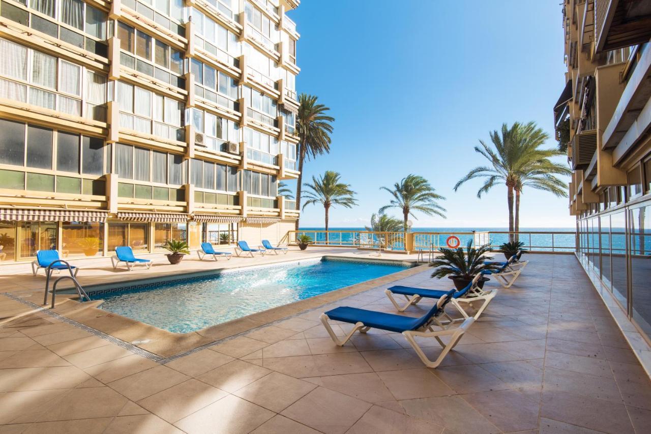 Rentandhomes Beachfront Marbella Center エクステリア 写真